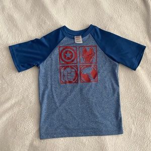 Blue Avengers icon kids shirt 6/7